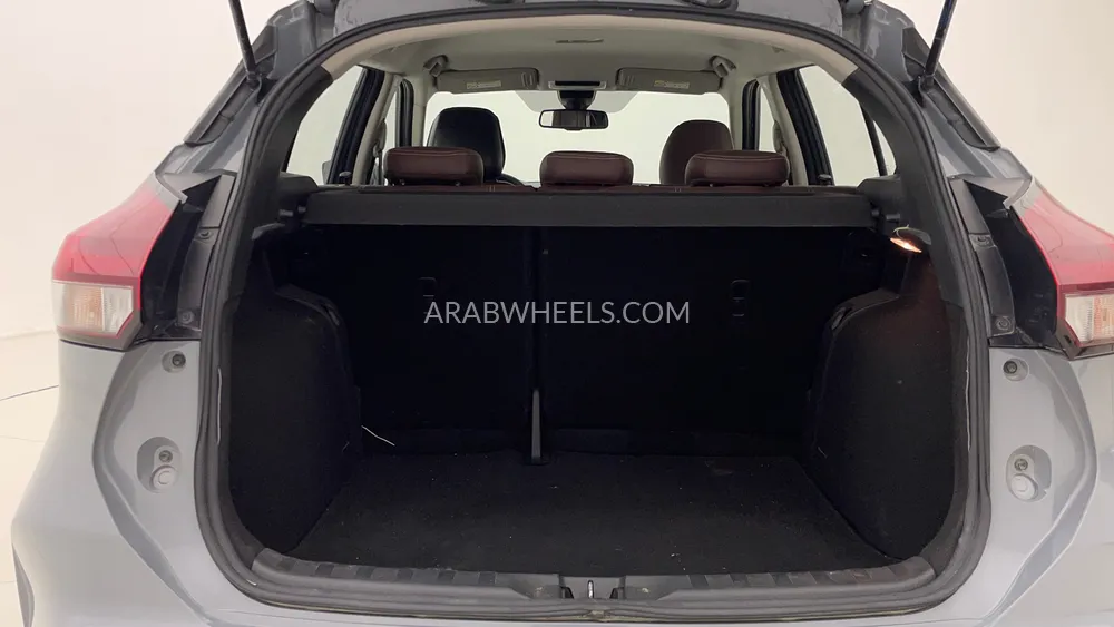 Nissan Kicks 2023 for Sale in Dubai Image-28
