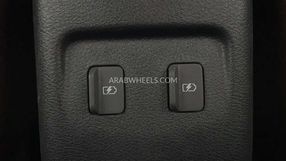 Nissan Kicks 2023 for Sale in Dubai Image-46