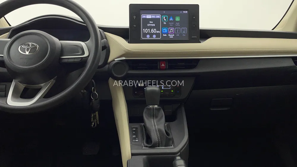 Toyota Yaris 2023 for Sale in Dubai Image-14