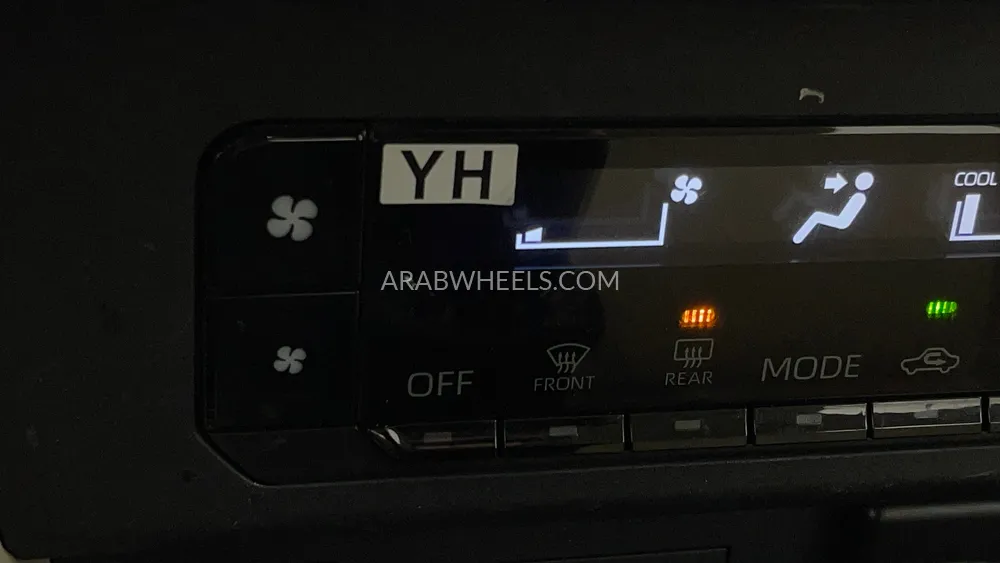 Toyota Yaris 2023 for Sale in Dubai Image-37