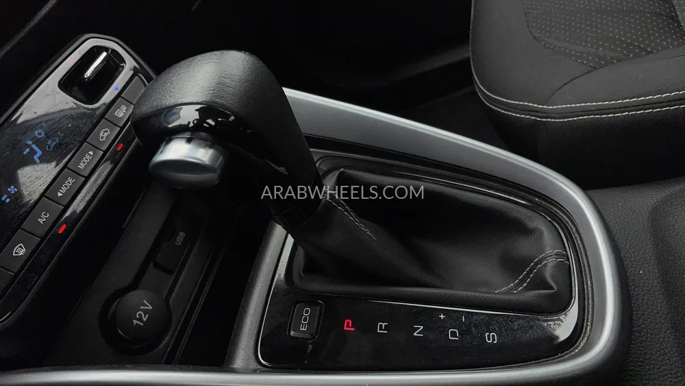 Chevrolet Groove 2023 for Sale in Dubai Image-18