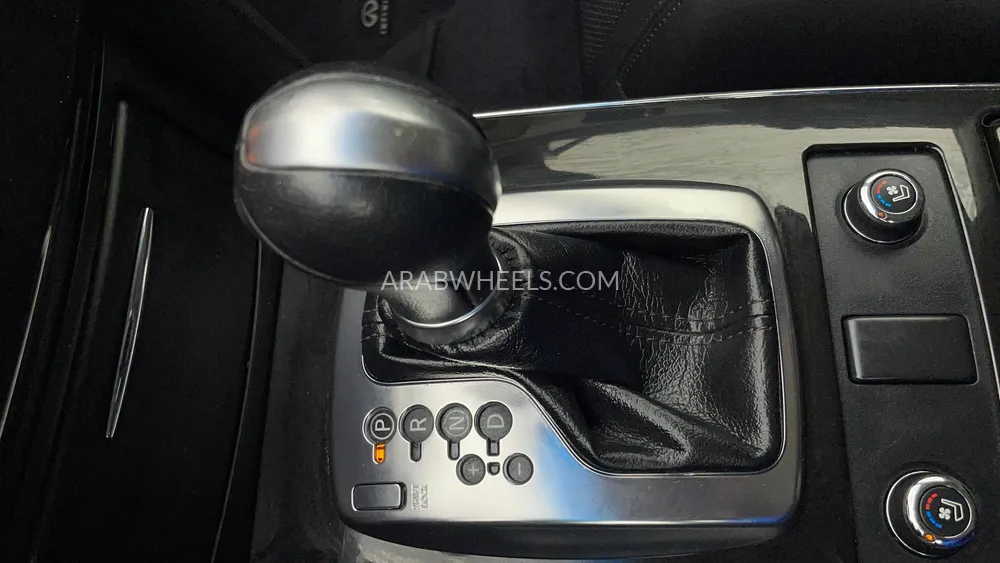 Infiniti QX70 2018 for Sale in Dubai Image-20