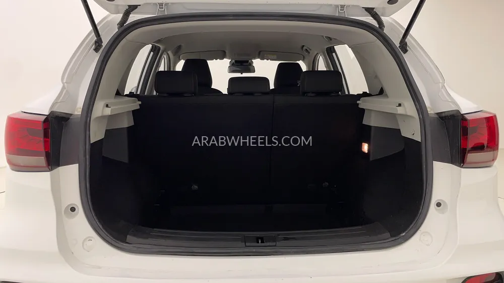 MG ZS 2022 for Sale in Dubai Image-27