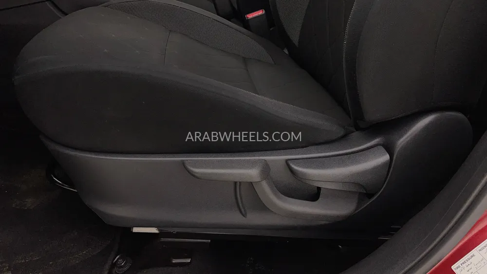 Nissan Kicks 2020 for Sale in Dubai Image-20