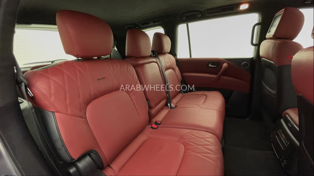 Nissan Patrol 2018 for Sale in Dubai Image-29