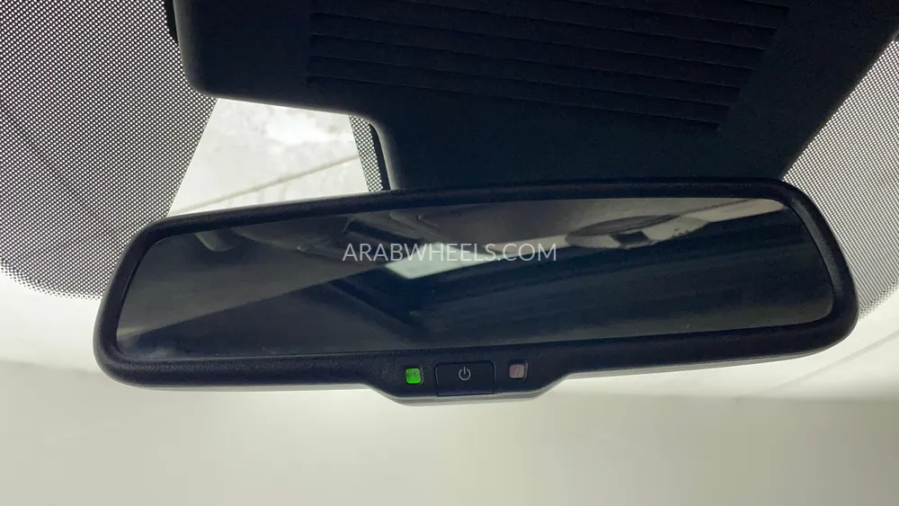 Nissan Patrol 2018 for Sale in Dubai Image-41