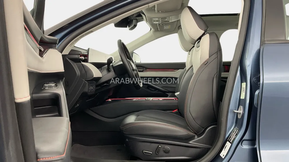 Ford Taurus 2024 for Sale in Sharjah Image-12