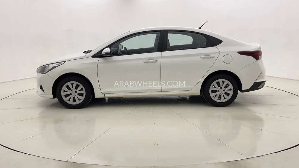 Hyundai Accent 2021 for Sale in Dubai Image-6