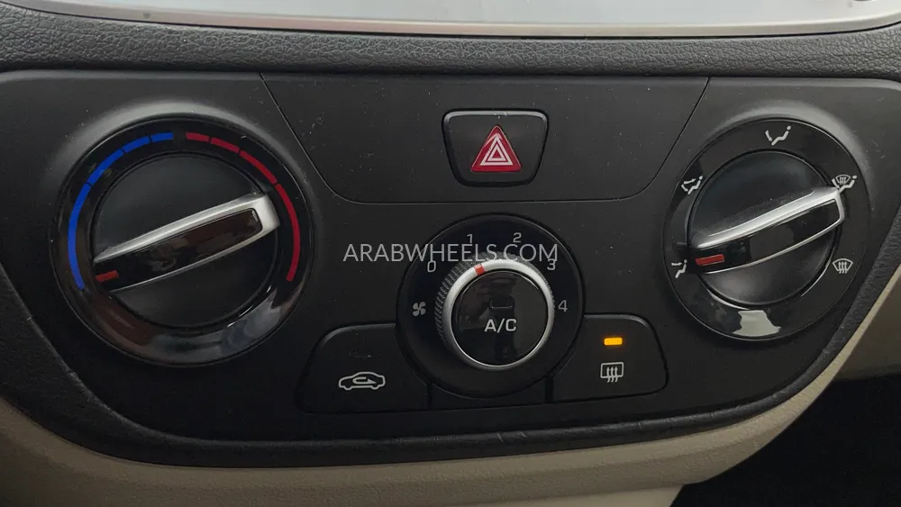 Hyundai Accent 2021 for Sale in Dubai Image-33