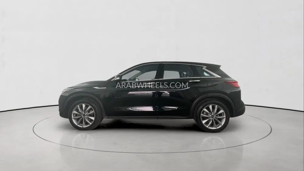 Infiniti QX50 2022 for Sale in Sharjah Image-7