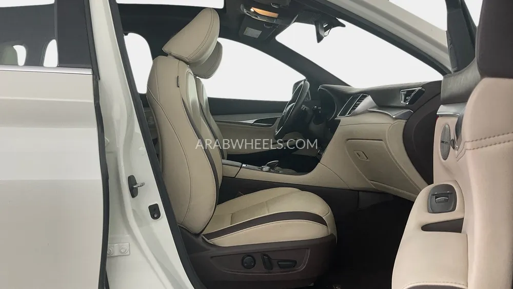 Infiniti QX50 2019 for Sale in Sharjah Image-12