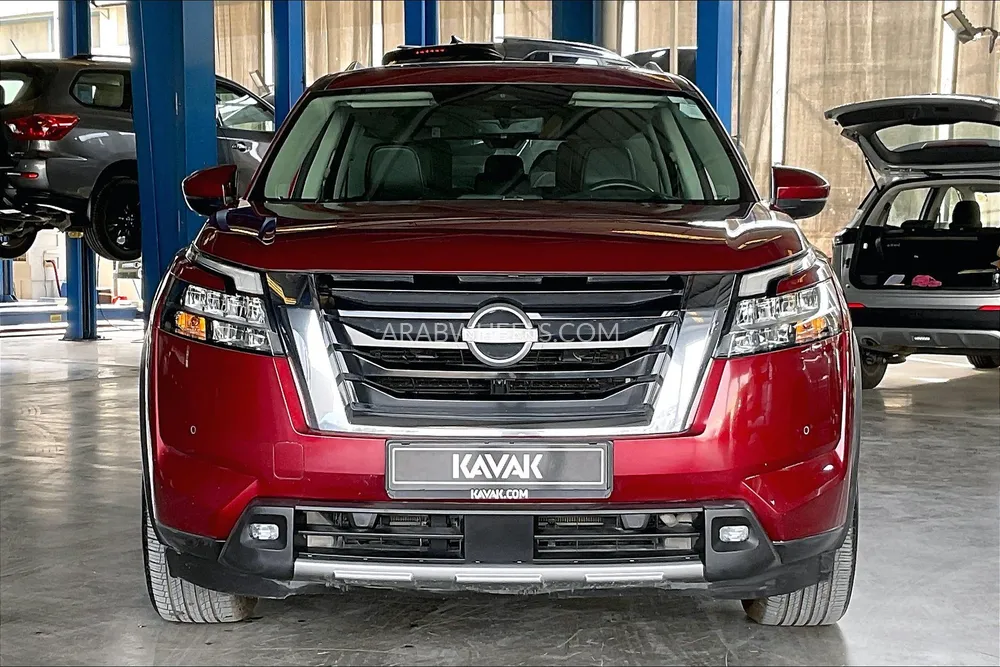 Nissan Pathfinder 2022 for Sale in Sharjah Image-2