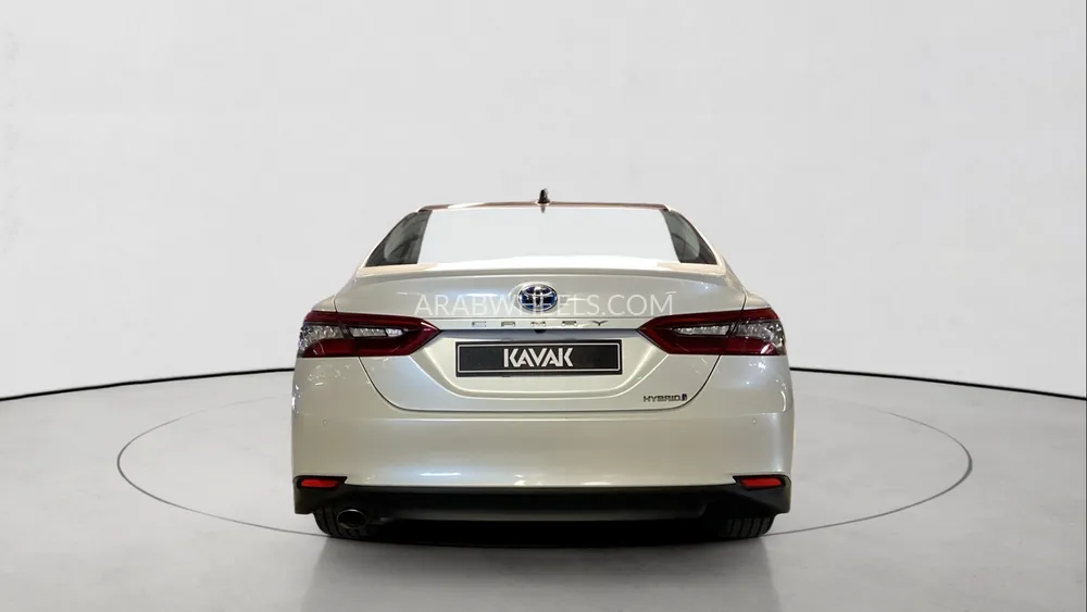 Toyota Camry 2024 for Sale in Sharjah Image-5