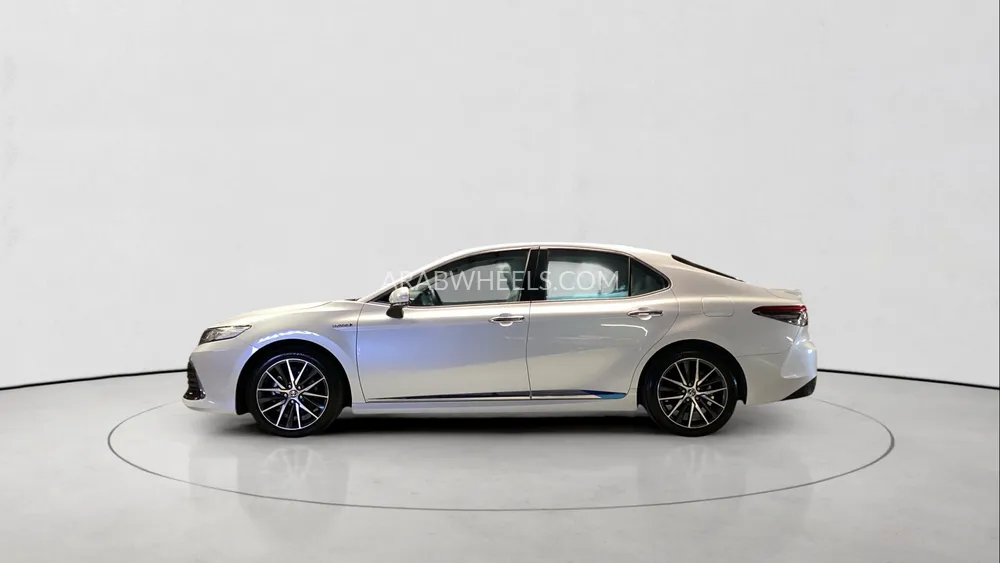 Toyota Camry 2024 for Sale in Sharjah Image-8