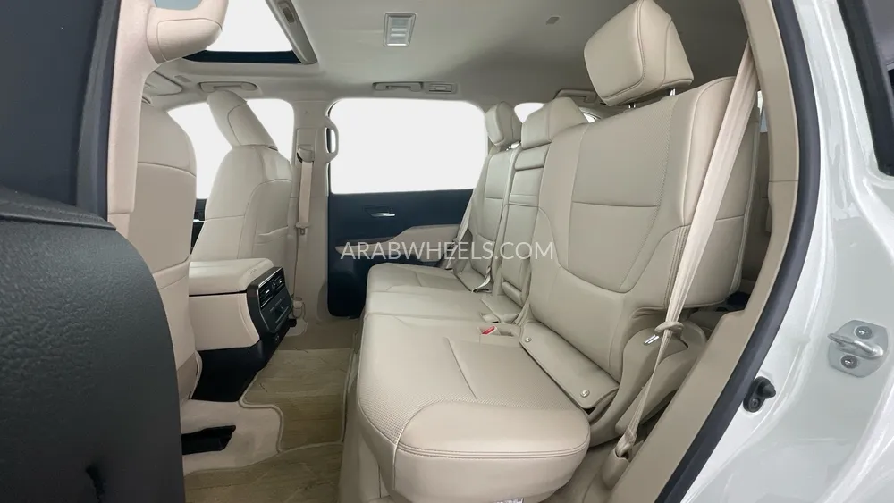 Toyota Land Cruiser 2024 for Sale in Dubai Image-13