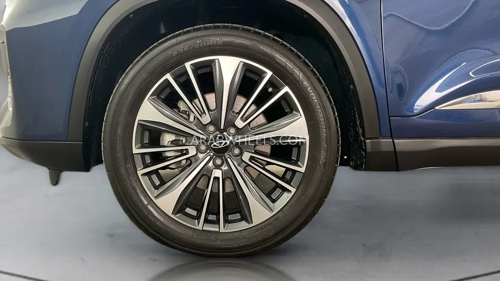 Chery Tiggo 8 Pro Max 2025 for Sale in Sharjah Image-9