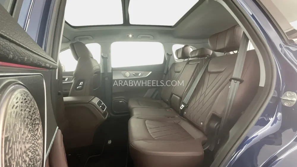 Chery Tiggo 8 Pro Max 2025 for Sale in Sharjah Image-13