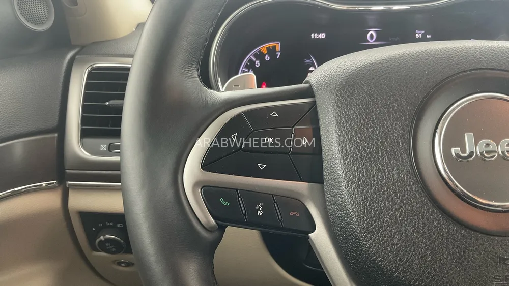 Jeep Grand Cherokee 2018 for Sale in Sharjah Image-20