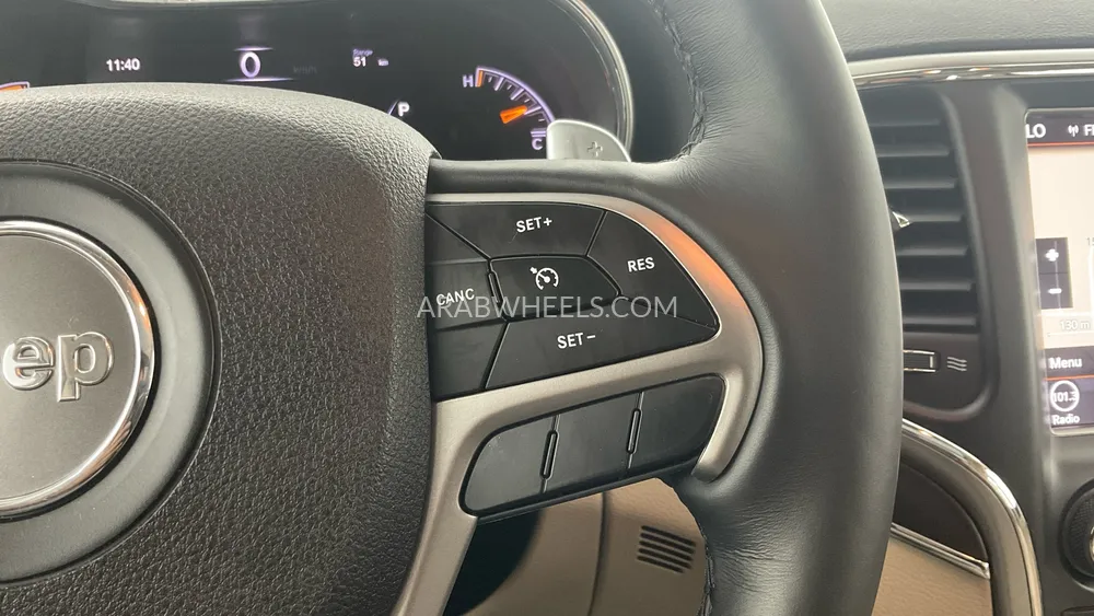 Jeep Grand Cherokee 2018 for Sale in Sharjah Image-22