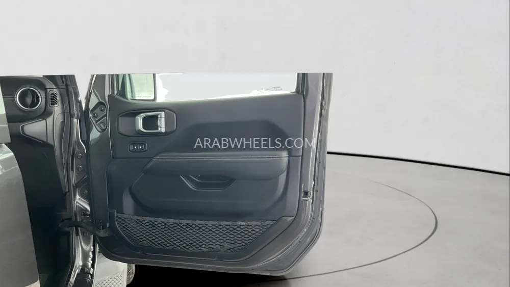 جيب رانجلر 2021 for Sale in الشارقة Image-25