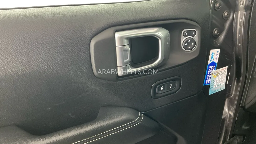 جيب رانجلر 2021 for Sale in الشارقة Image-26