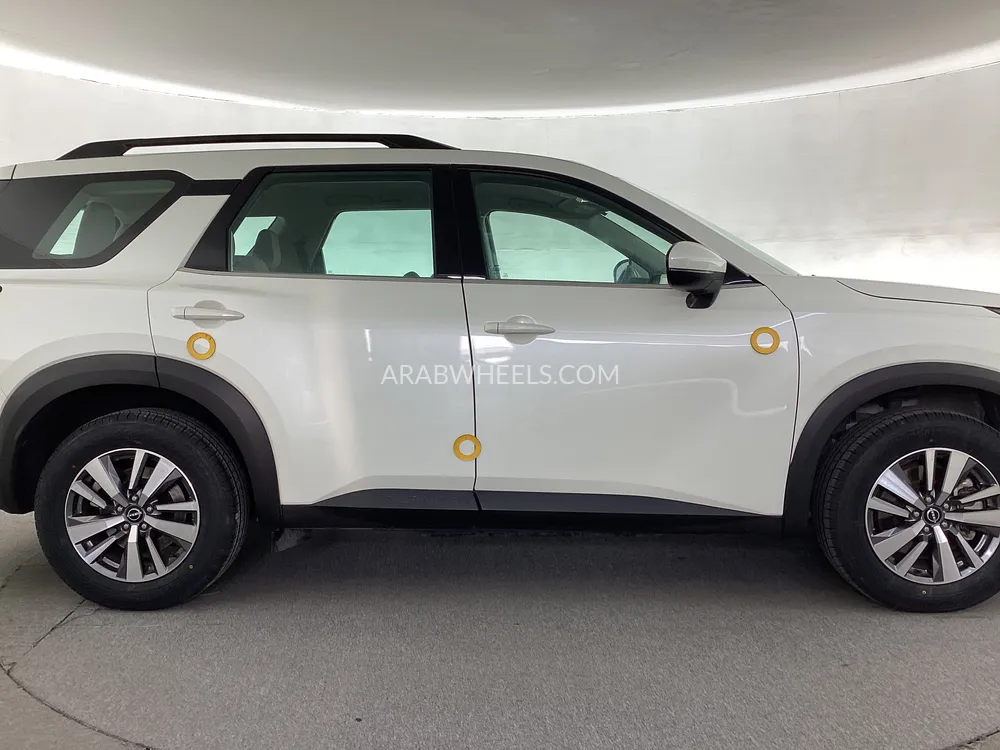 Nissan Pathfinder 2023 for Sale in Dubai Image-26