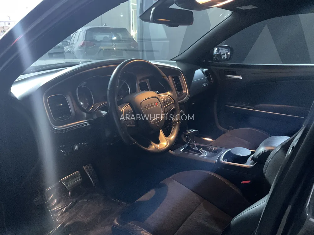 Dodge Charger 2020 for Sale in Sharjah Image-7