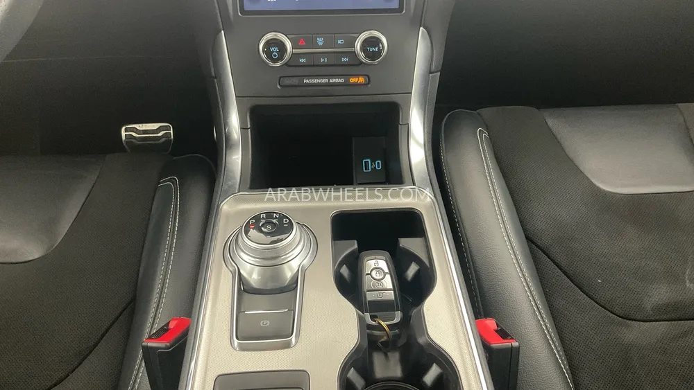 Ford Edge 2023 for Sale in Sharjah Image-23
