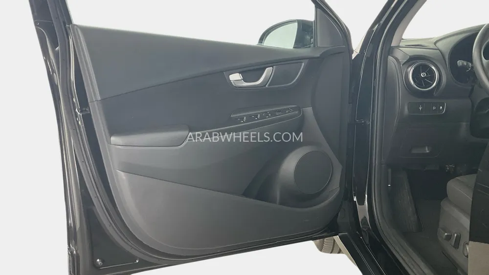 Hyundai Kona 2023 for Sale in Sharjah Image-18