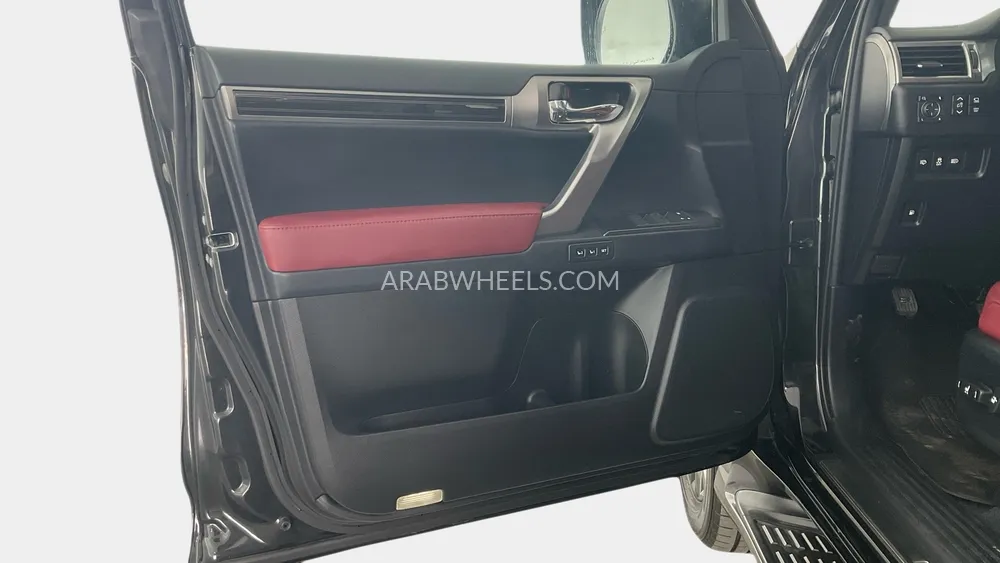 Lexus GX 2022 for Sale in Sharjah Image-18