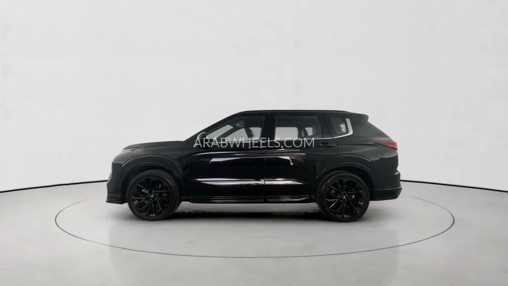 ميتسوبيشي أوتلاندر 2023 for Sale in دبي Image-7