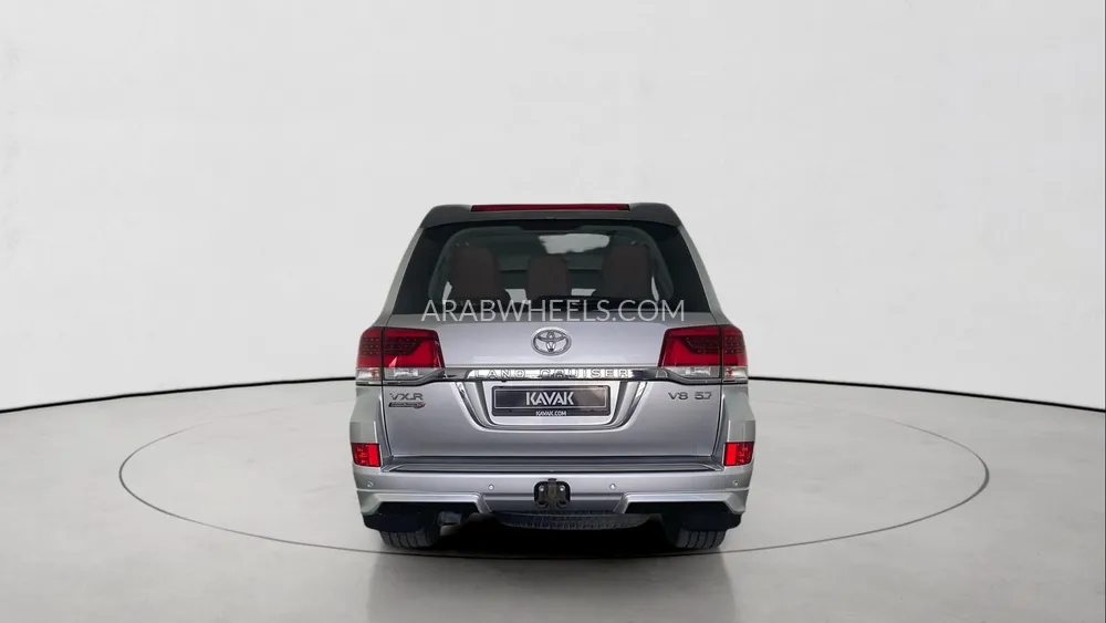 Toyota Land Cruiser 2019 for Sale in Sharjah Image-5