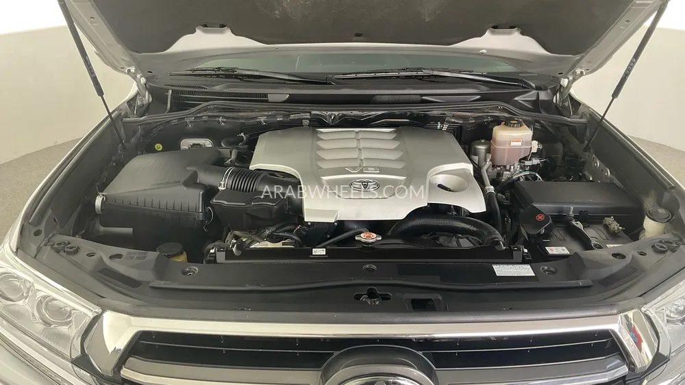 Toyota Land Cruiser 2019 for Sale in Sharjah Image-21