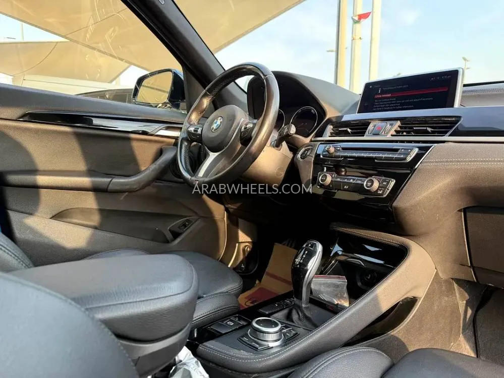 بي إم دبليو X1 2020 for Sale in الشارقة Image-4