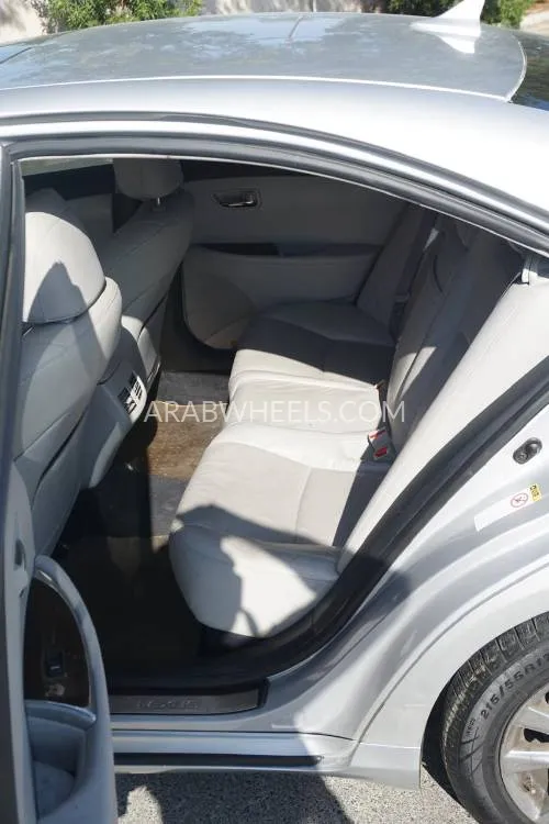 Lexus ES 2012 for Sale in Dubai Image-4