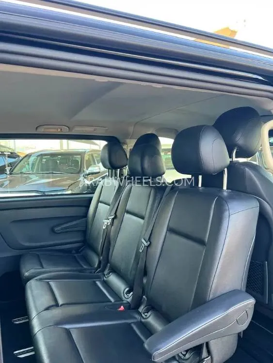 Mercedes Benz Vito 2019 for Sale in Sharjah Image-8