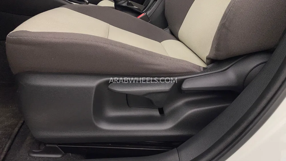 تويوتا كورولا 2020 for Sale in دبي Image-19