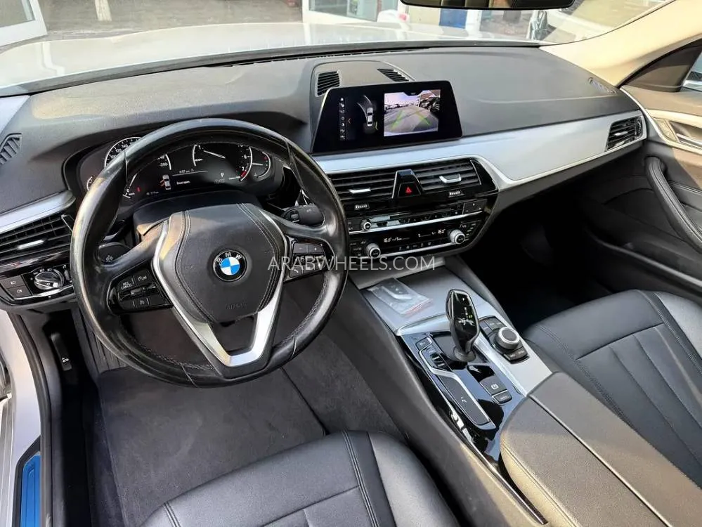 BMW 5 series 2020 for Sale in Sharjah Image-10