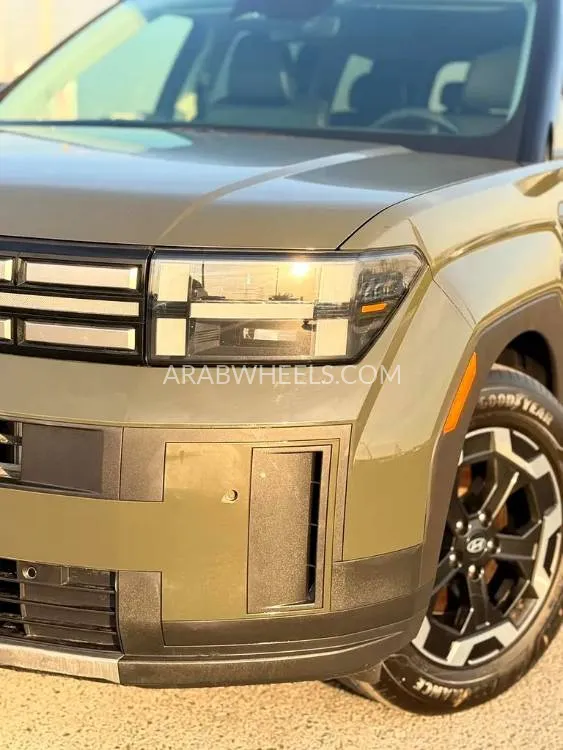 Hyundai Grand Santa Fe 2024 for Sale in Dubai Image-14