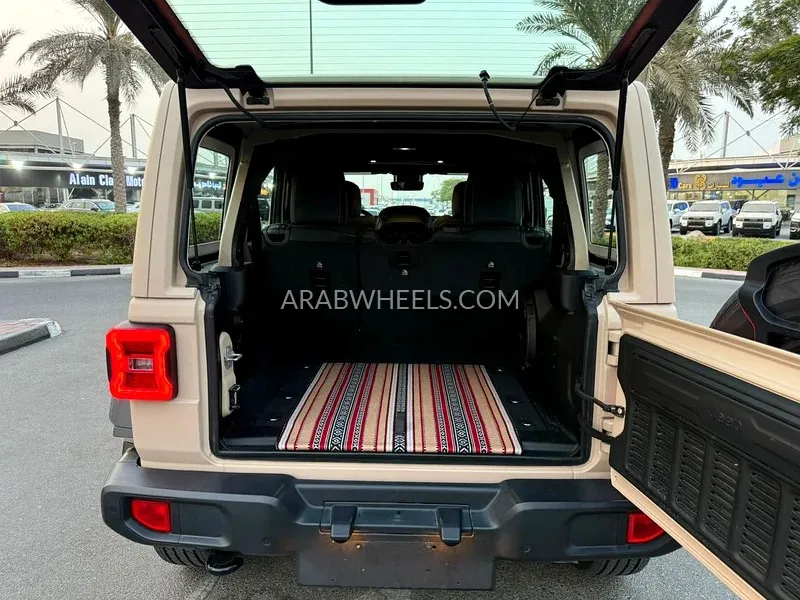 Jeep Wrangler 2024 for Sale in Dubai Image-10