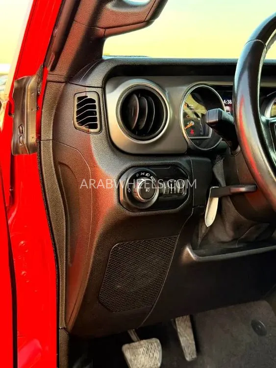 جيب رانجلر 2021 for Sale in دبي Image-11