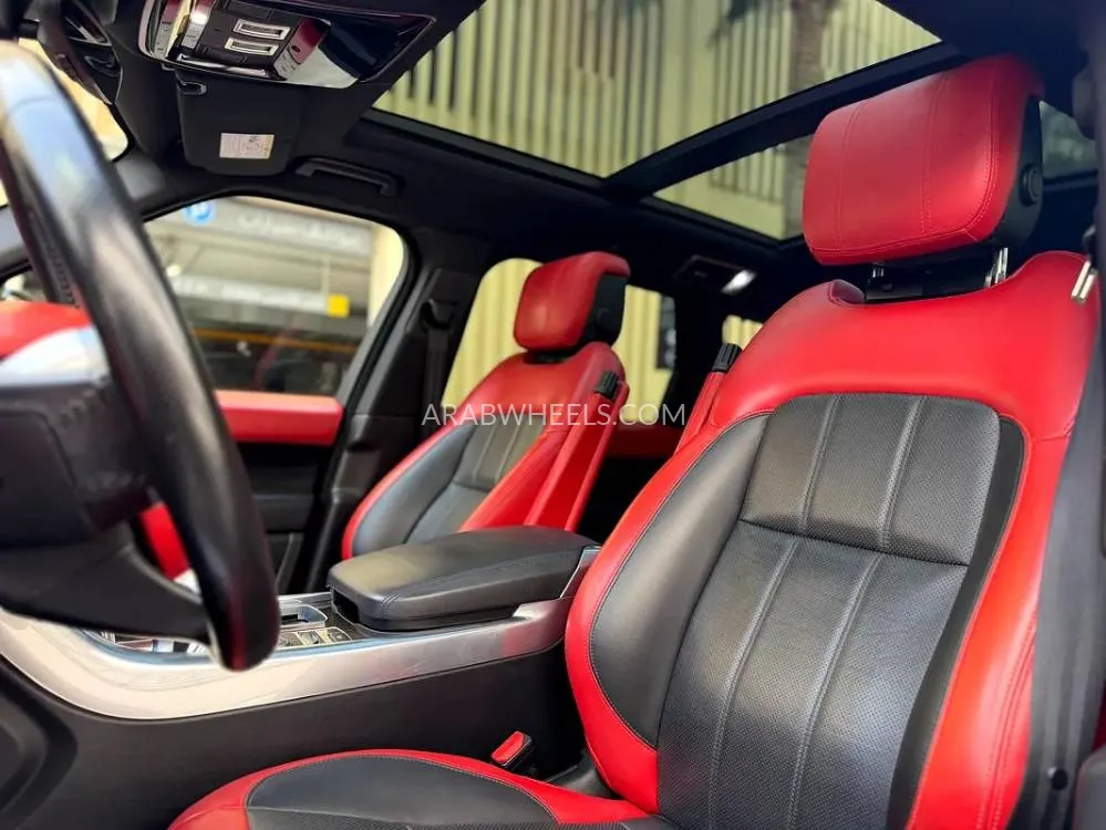 Land Rover Range Rover Sport 2019 for Sale in Dubai Image-3
