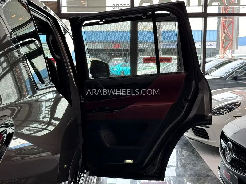 Lexus LX 2022 for Sale in Dubai Image-8