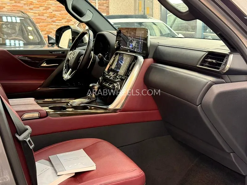 Lexus LX 2022 for Sale in Dubai Image-19