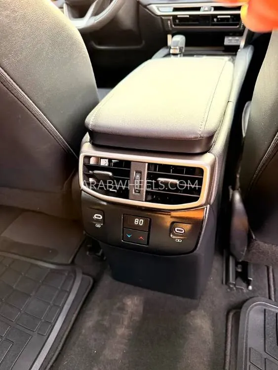 Lexus RX 2023 for Sale in Dubai Image-11