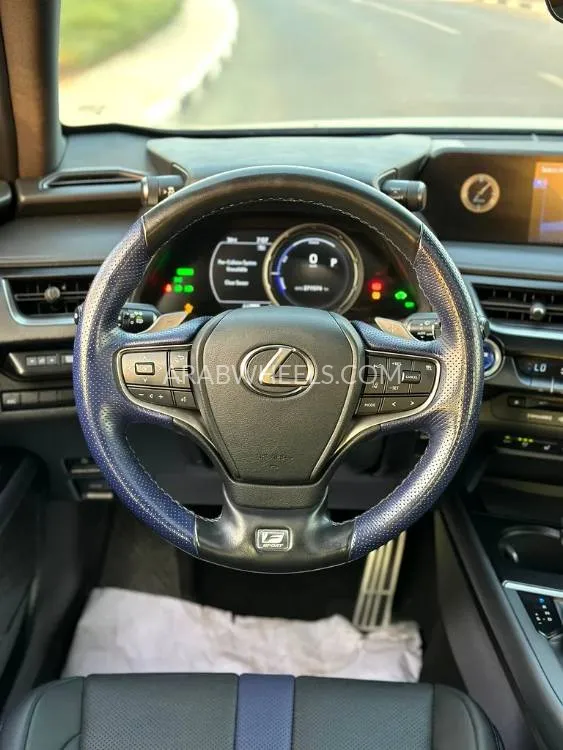 Lexus UX 2022 for Sale in Dubai Image-15