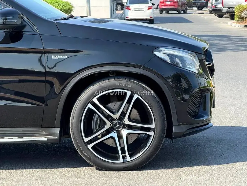 Mercedes Benz GLE Class 2018 for Sale in Dubai Image-2