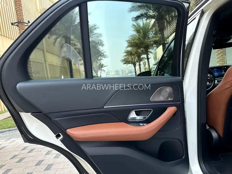 Mercedes Benz GLE Class 2022 for Sale in Dubai Image-7