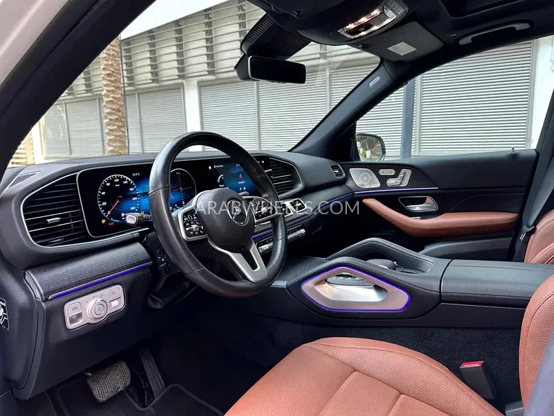 Mercedes Benz GLE Class 2022 for Sale in Dubai Image-15