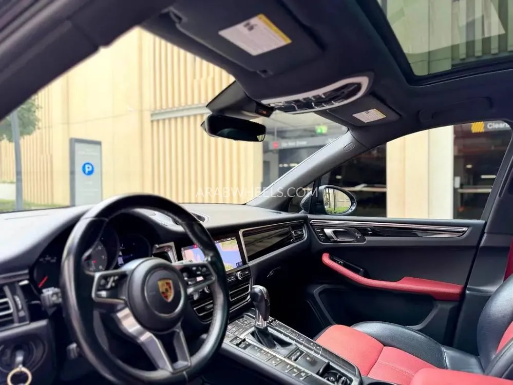 Porsche Macan 2021 for Sale in Dubai Image-2